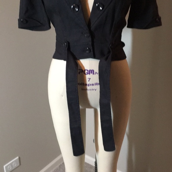 Little black jacket - Picture 8 of 12